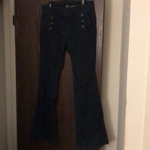 NY & CO bell bottom jeans with button design